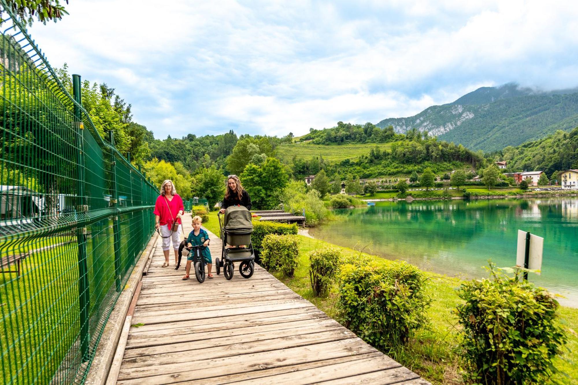 Family Wellness Camping Al Sole Molina di Ledro Luaran gambar